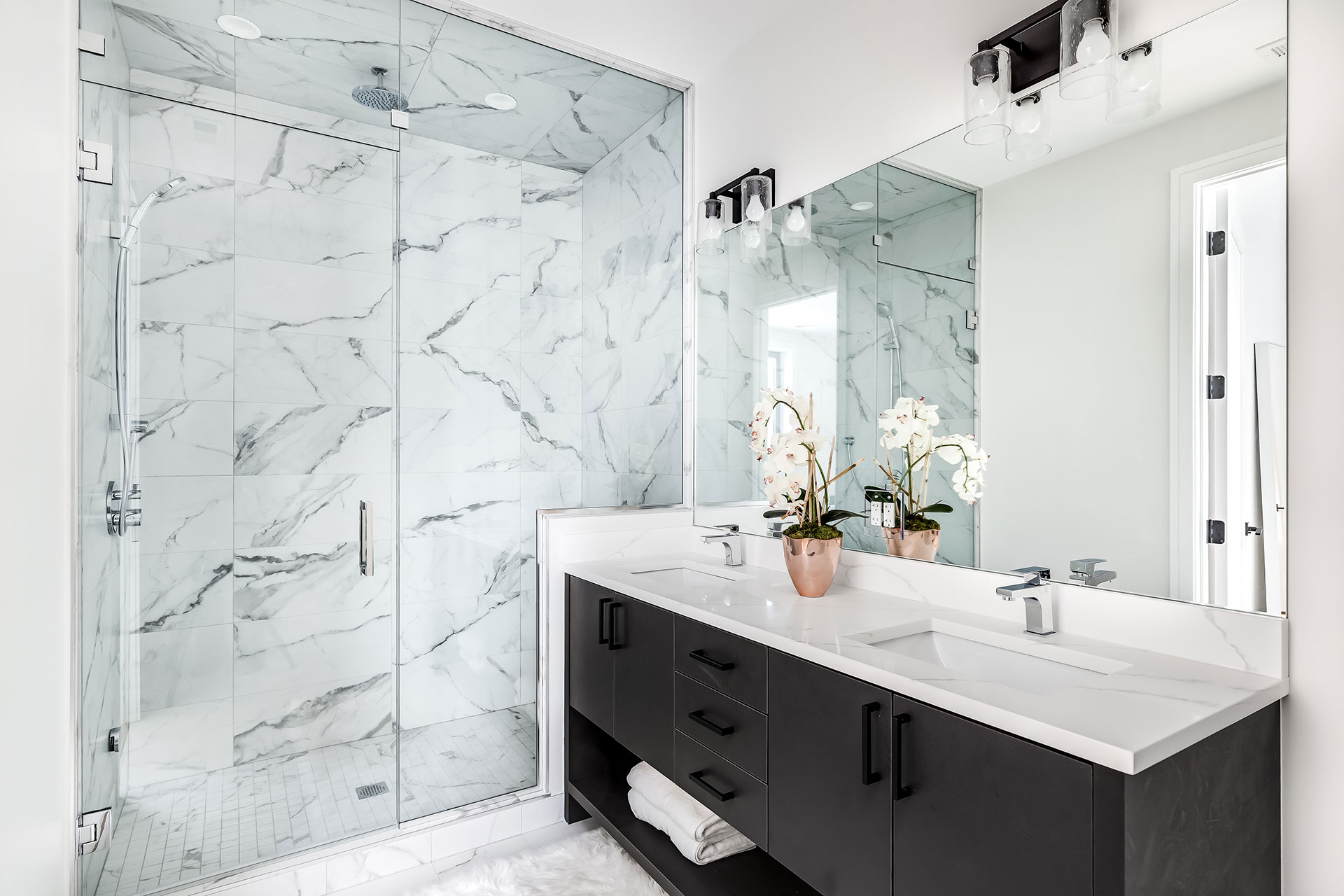 Commercial bathroom cleaning