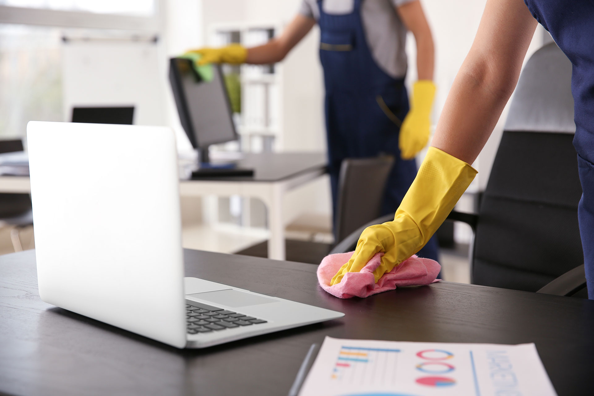 Commercial office cleaning